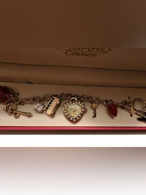 Contour Charm Watch Bracelet in Gold and Red by